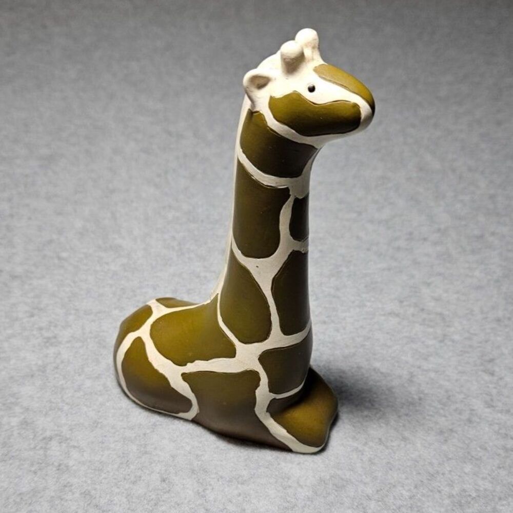 Vintage Giftcraft Giraffe Figurine Retro Ceramic Animal Decor Olive Green
